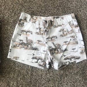 Banana republic safari shorts size 4. Worn once.